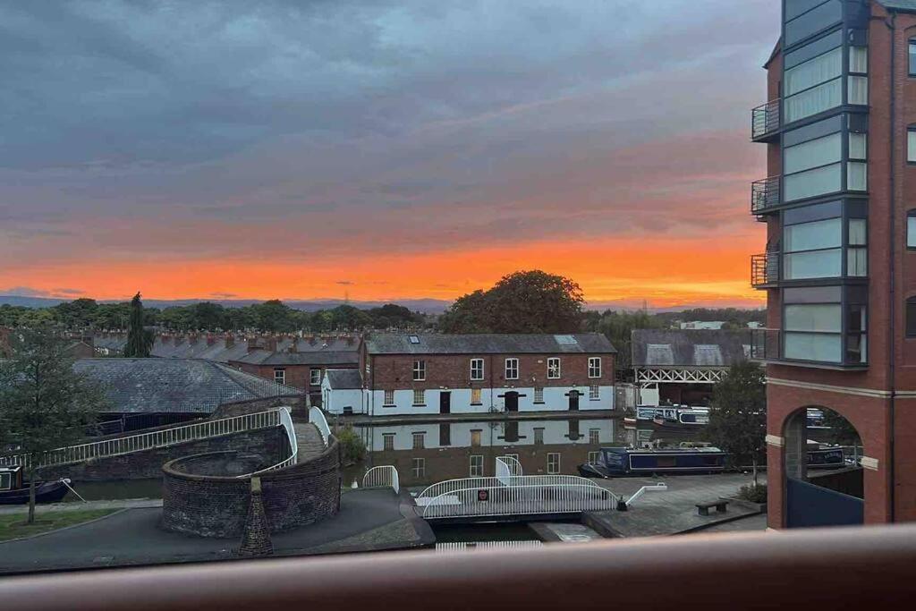 City Centre 2 Bed Apartment Chester Exterior foto